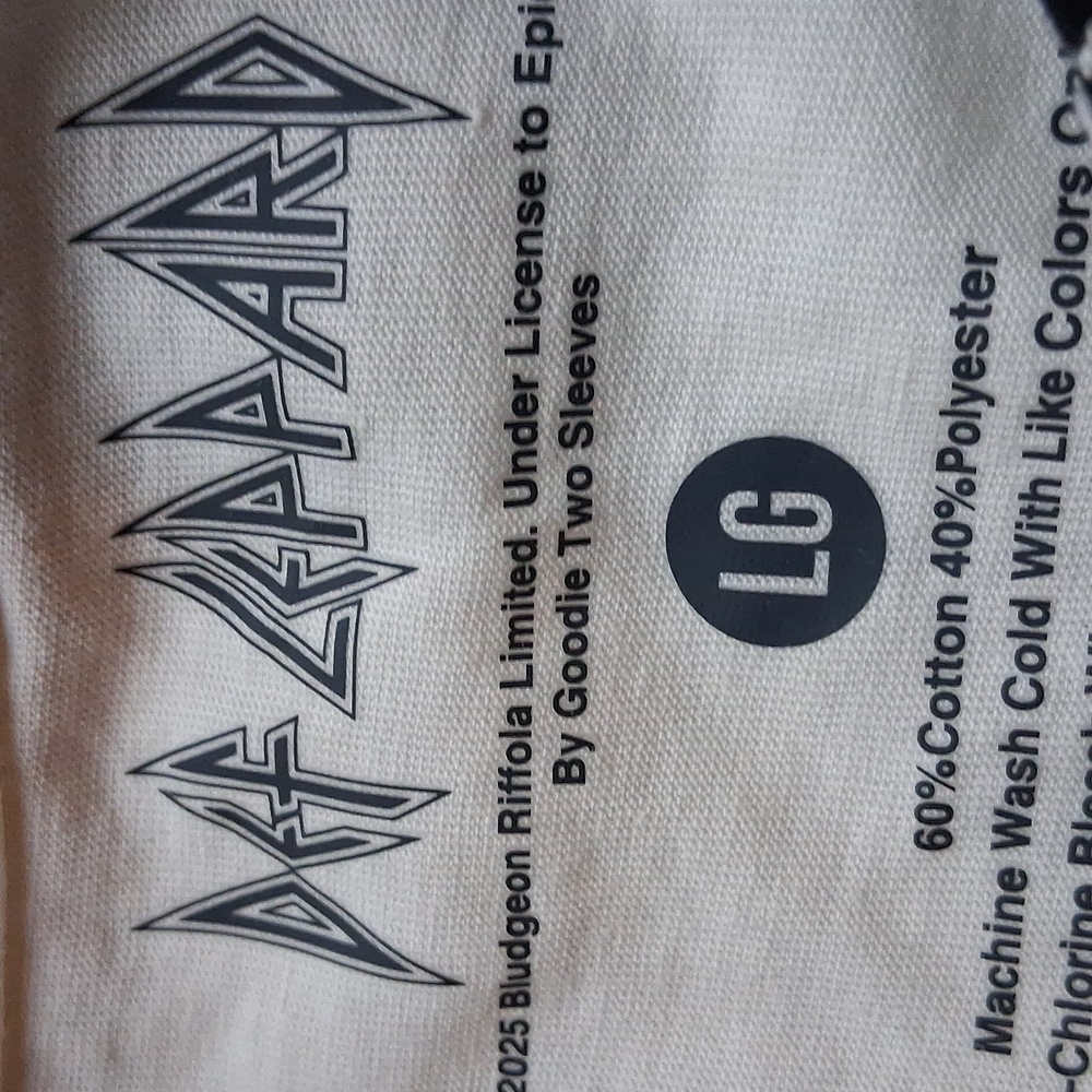 Def Leppard Retro Animal Cropped  Black And White Graphic T-Shirt Women's L - Picture 3 of 4